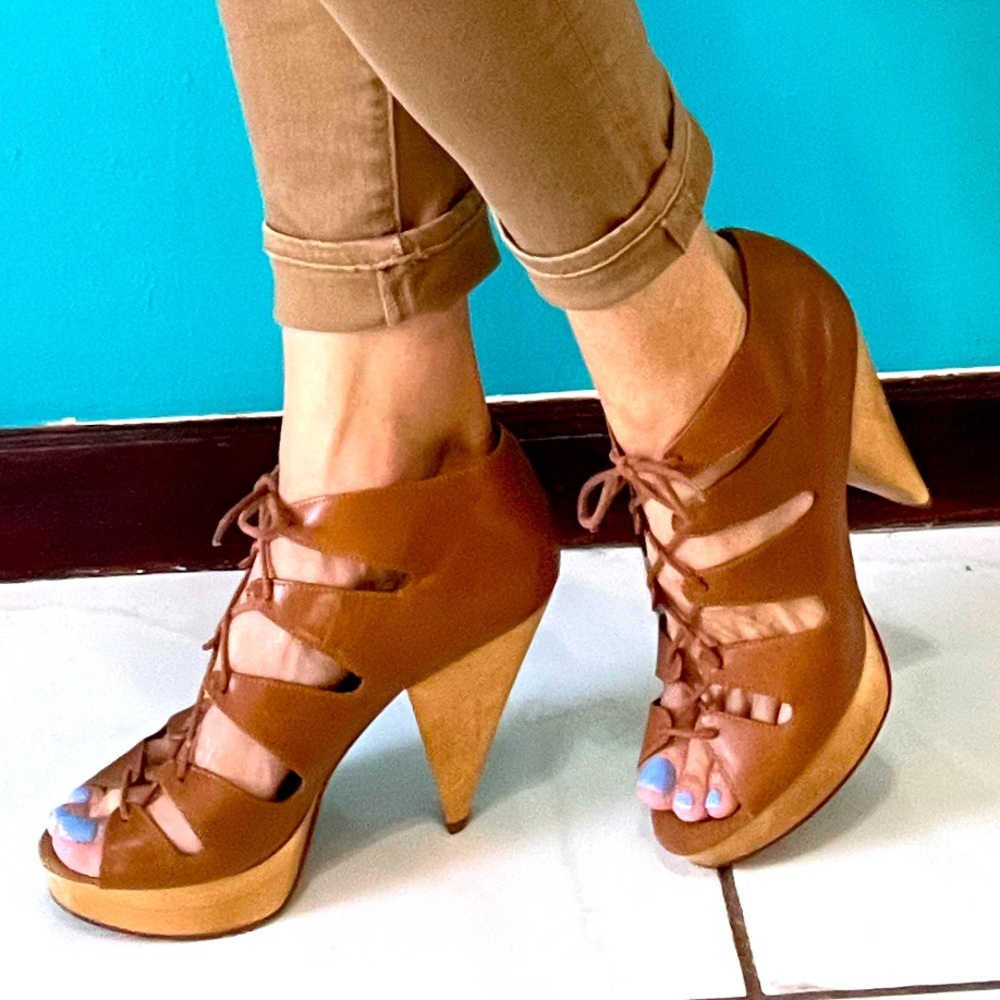 Loeffler Randall Zola Lace-Up Heels sz 8